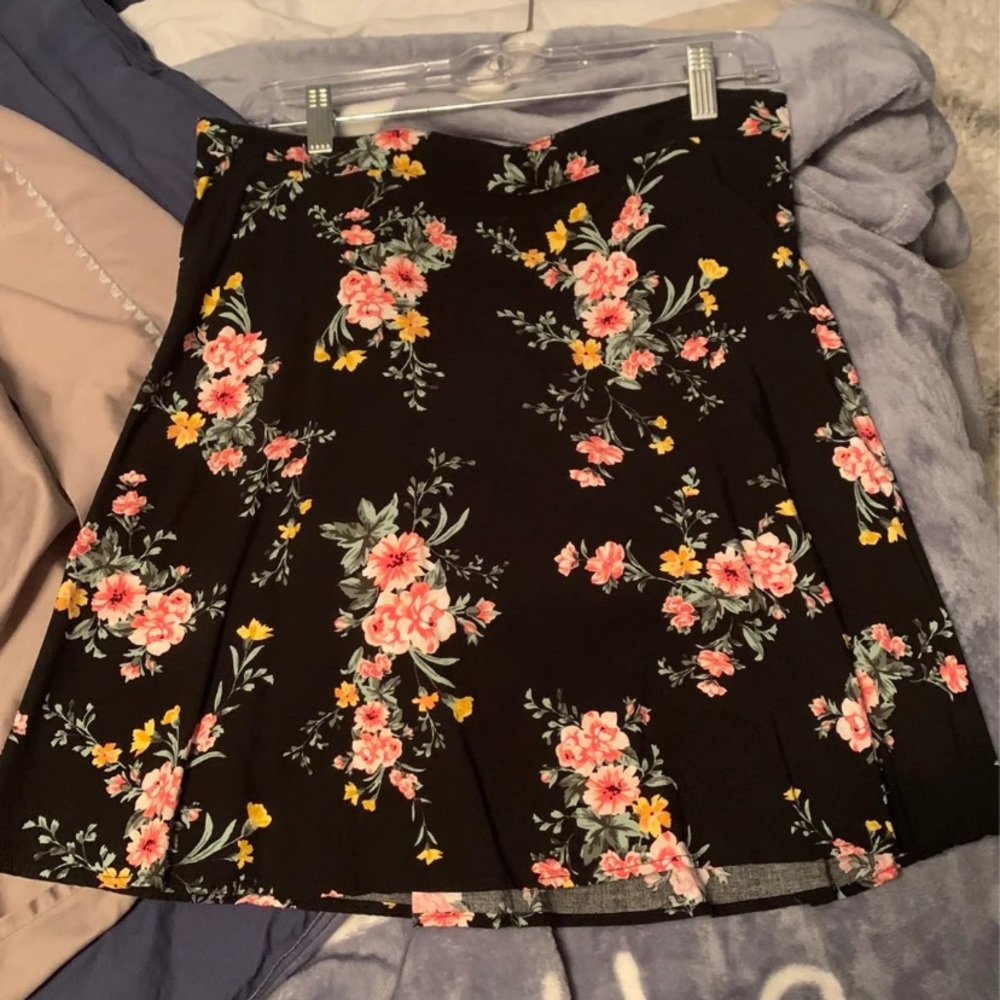 Floral 19 Inch Skirt